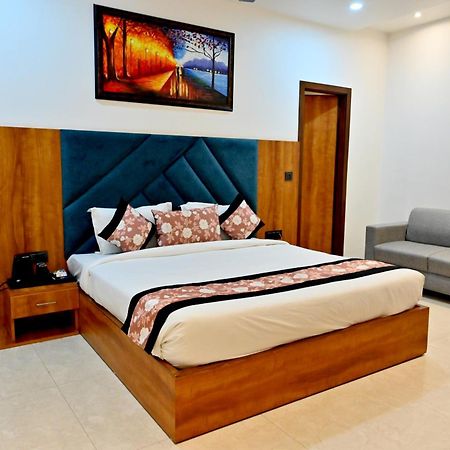 Hotel Elite - 5 Mins From Golden Temple Amritsar Rom bilde
